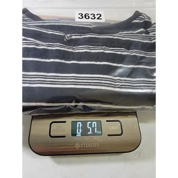 Lacoste Striped V-neck T-shirt - sz 6 - Picture 6 of 6